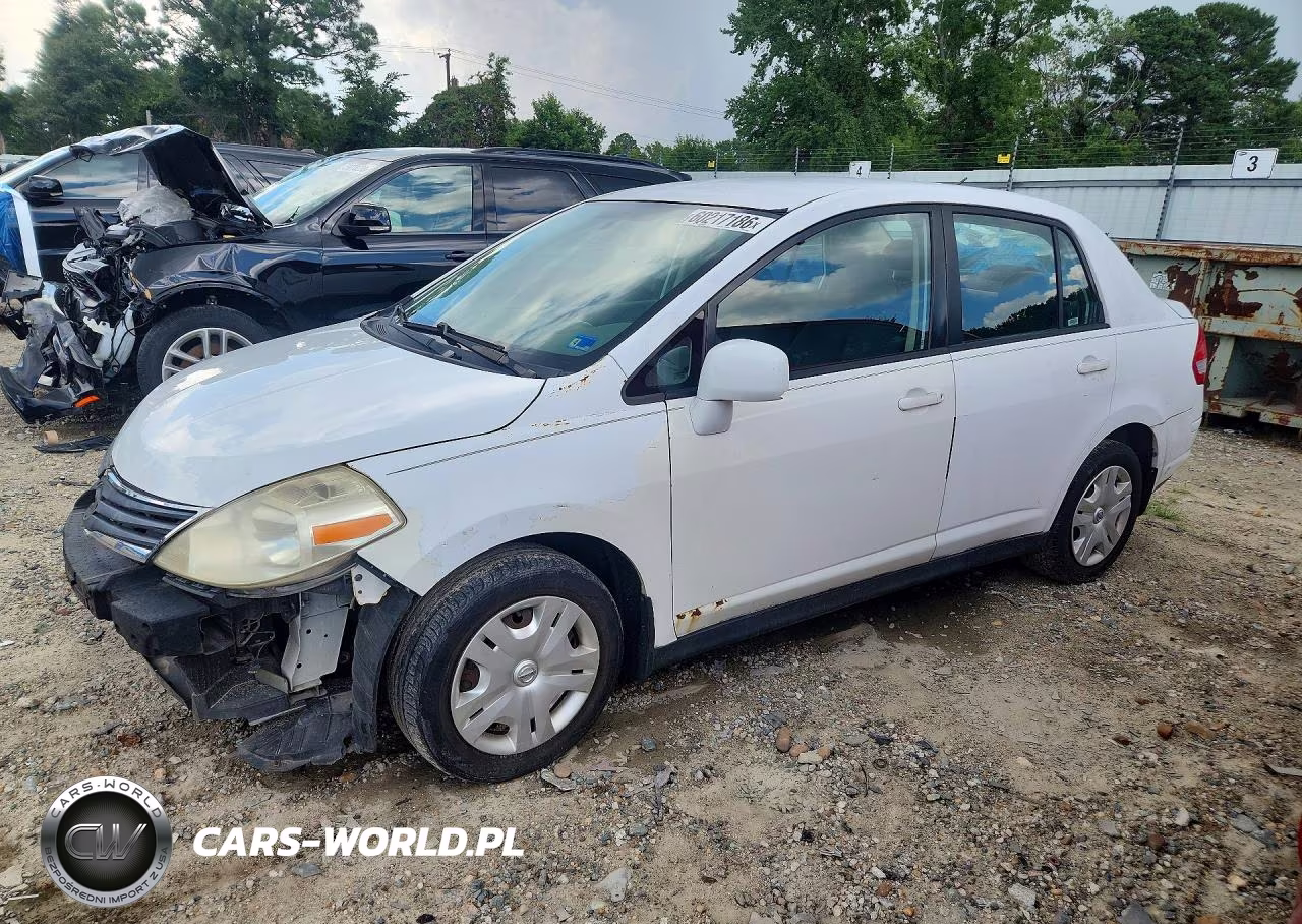 2010 Nissan Versa 1.8 S