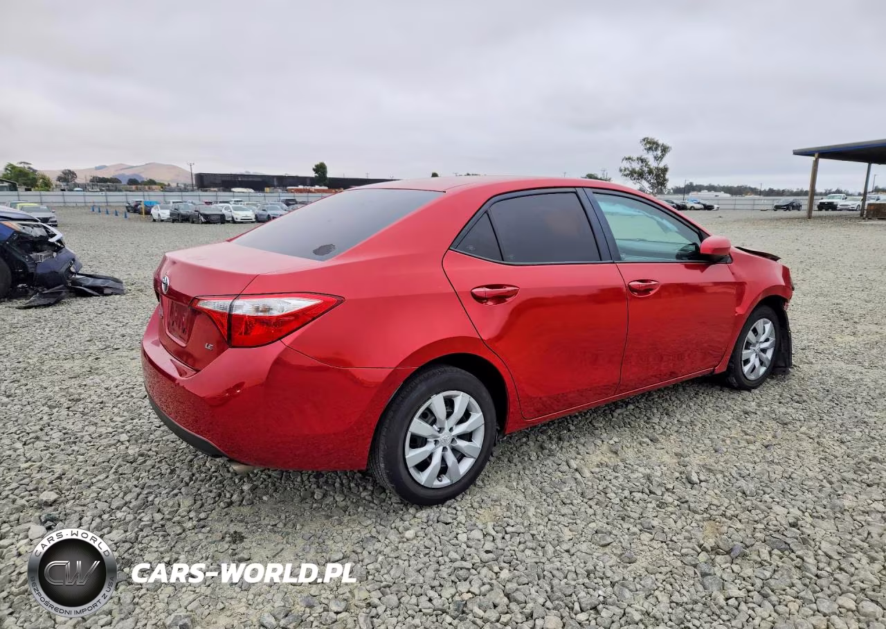2016 Toyota Corolla Le VIN:5YFBURHE6GP561885 - 3