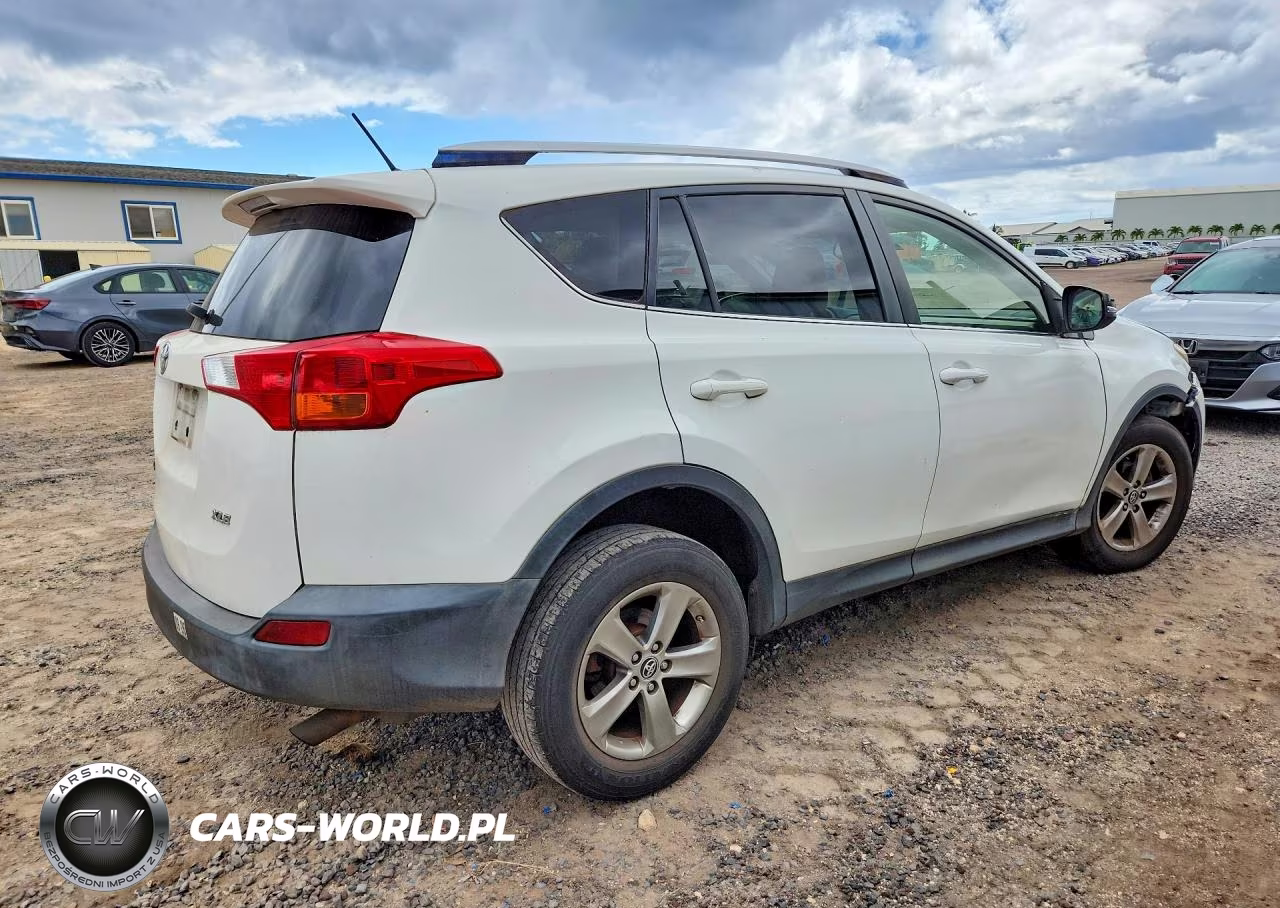 2015 Toyota Rav4 Xle VIN:JTMWFREV2FJ050306 - 3