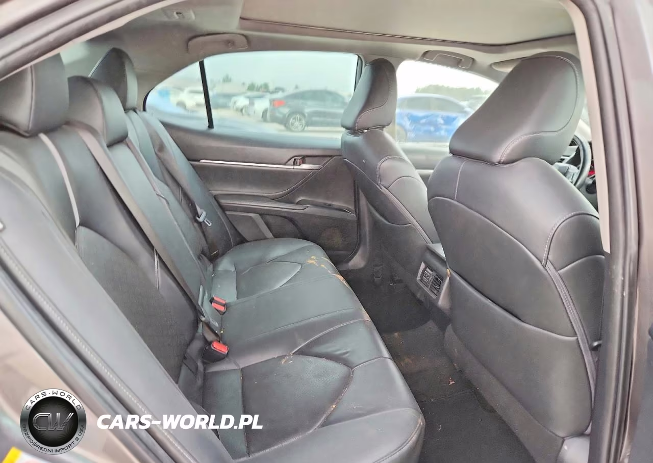 2018 Toyota Camry Xse VIN:4T1B61HK5JU095311 - 10