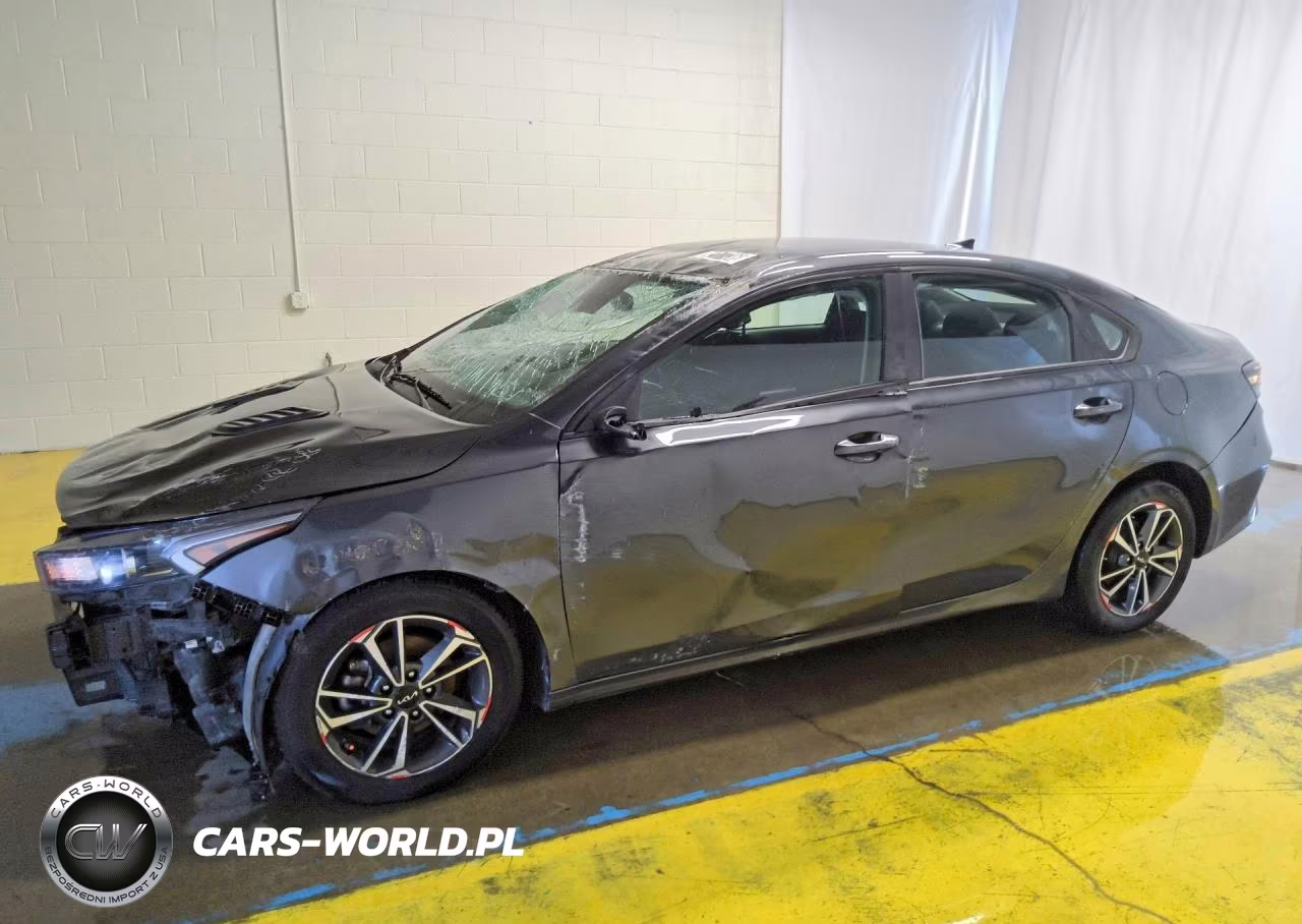 2023 Kia Forte Lxs – zdjęcie 1 z 13