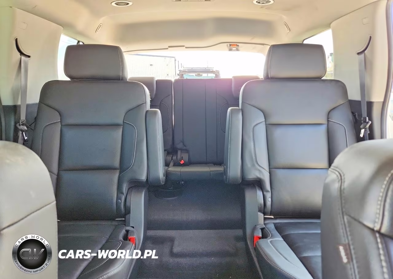 2020 Chevrolet Tahoe C1500 Premier VIN:1GNSCCKC6LR220579 - 10