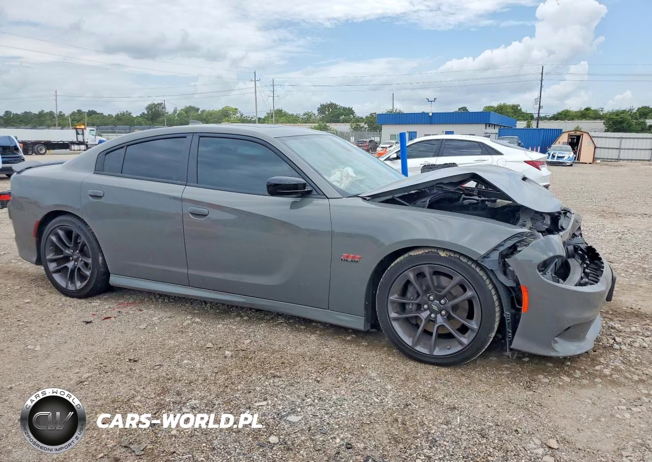 2023 Dodge Charger Scat Pack VIN:2C3CDXGJXPH635603 - 4