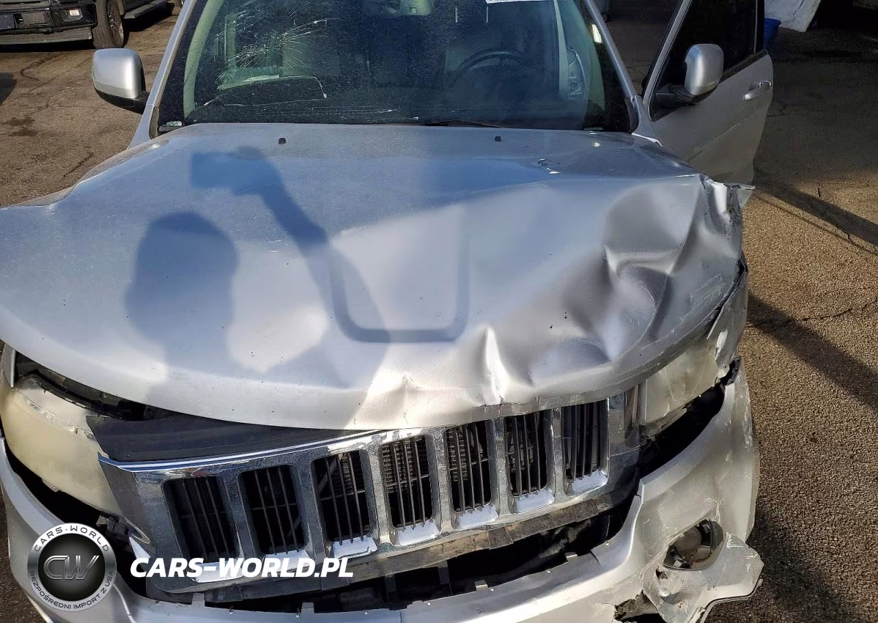 2012 Jeep Grand Cherokee Laredo VIN:1C4RJFAG6CC329405 - 11