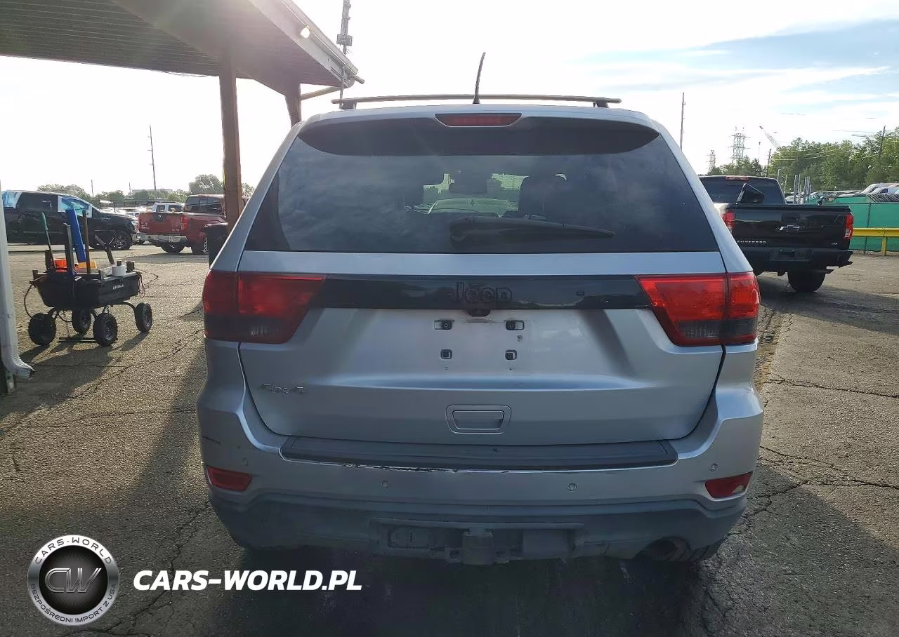 2012 Jeep Grand Cherokee Laredo VIN:1C4RJFAG6CC329405 - 6