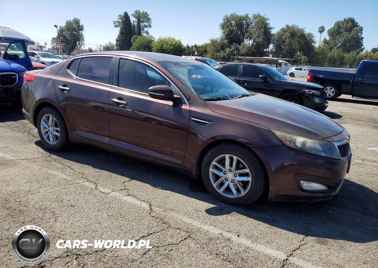 2012 Kia Optima Lx VIN:5XXGM4A70CG086533 - 4