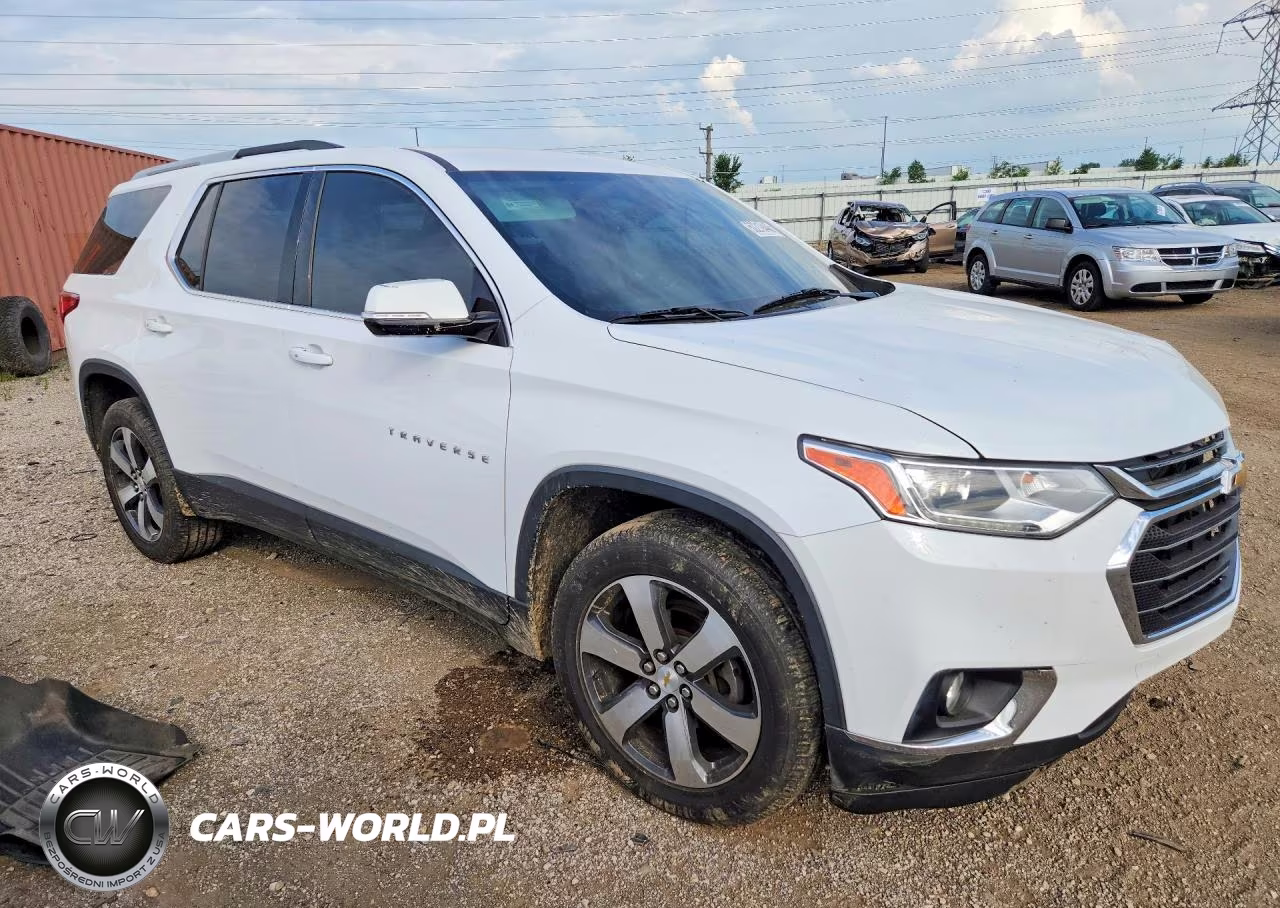 2018 Chevrolet Traverse Lt VIN:1GNERHKW1JJ239765 - 4