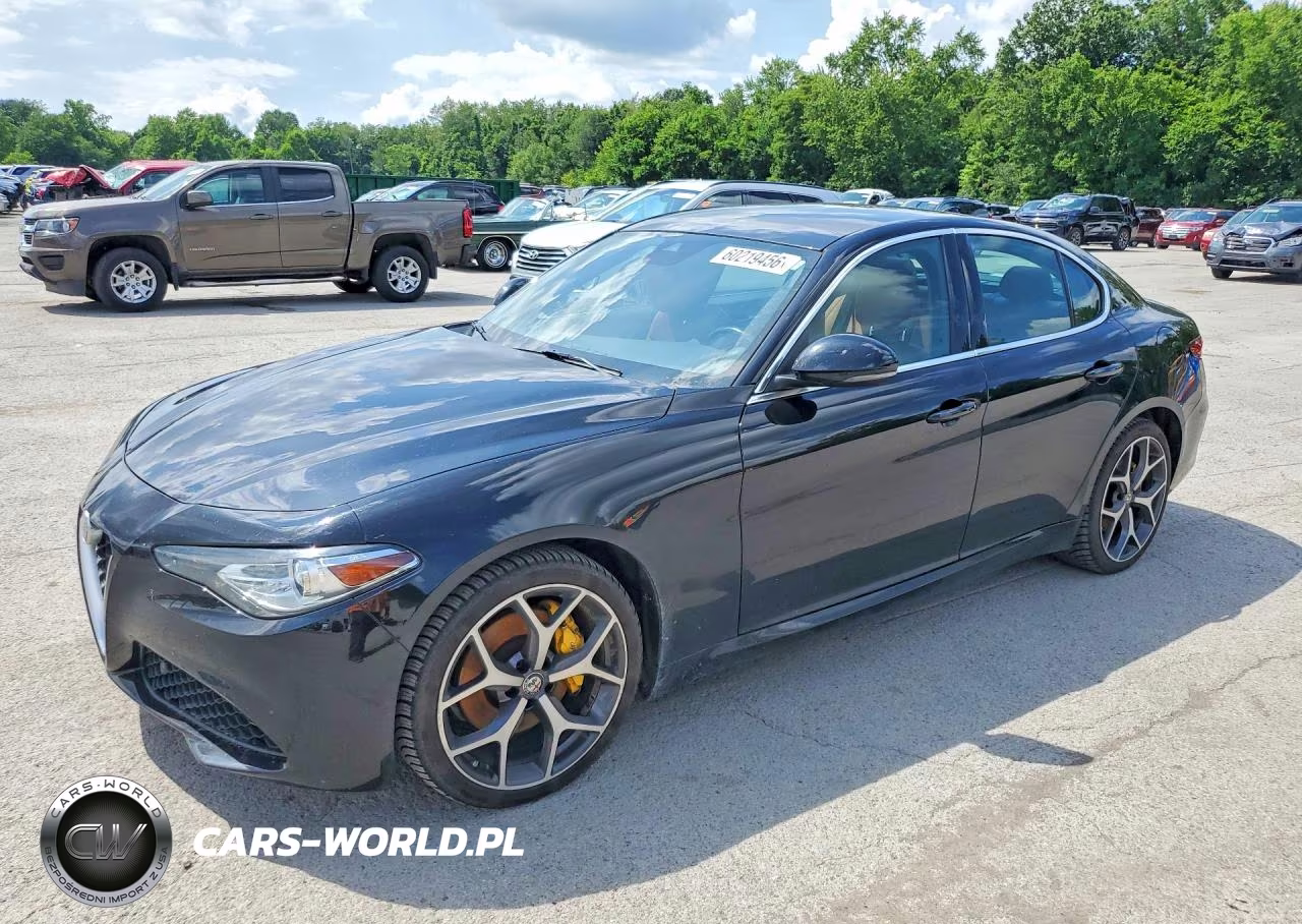 2021 Alfa Romeo Giulia Ti VIN:ZARFANBN7M7640352 - 1