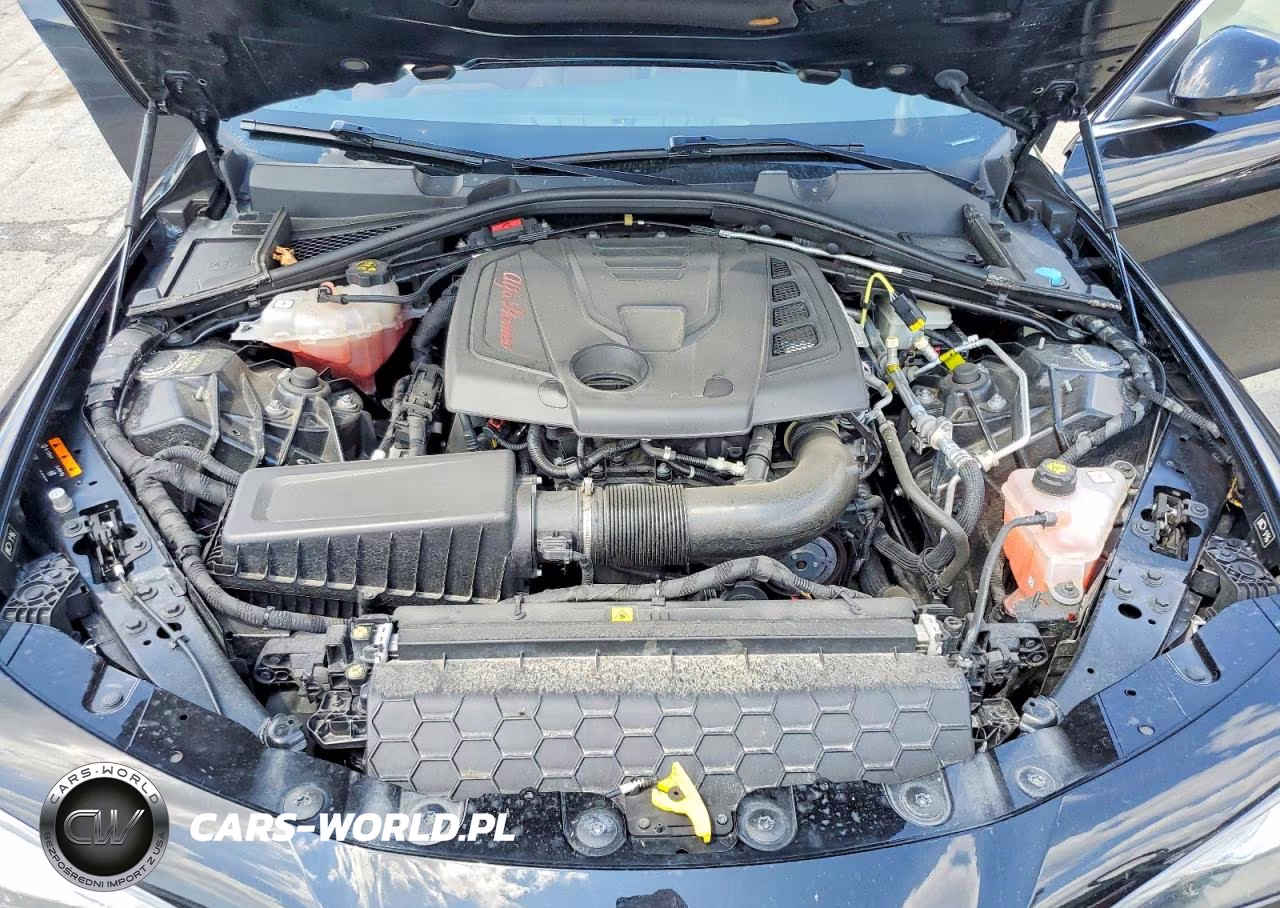 2021 Alfa Romeo Giulia Ti VIN:ZARFANBN7M7640352 - 11