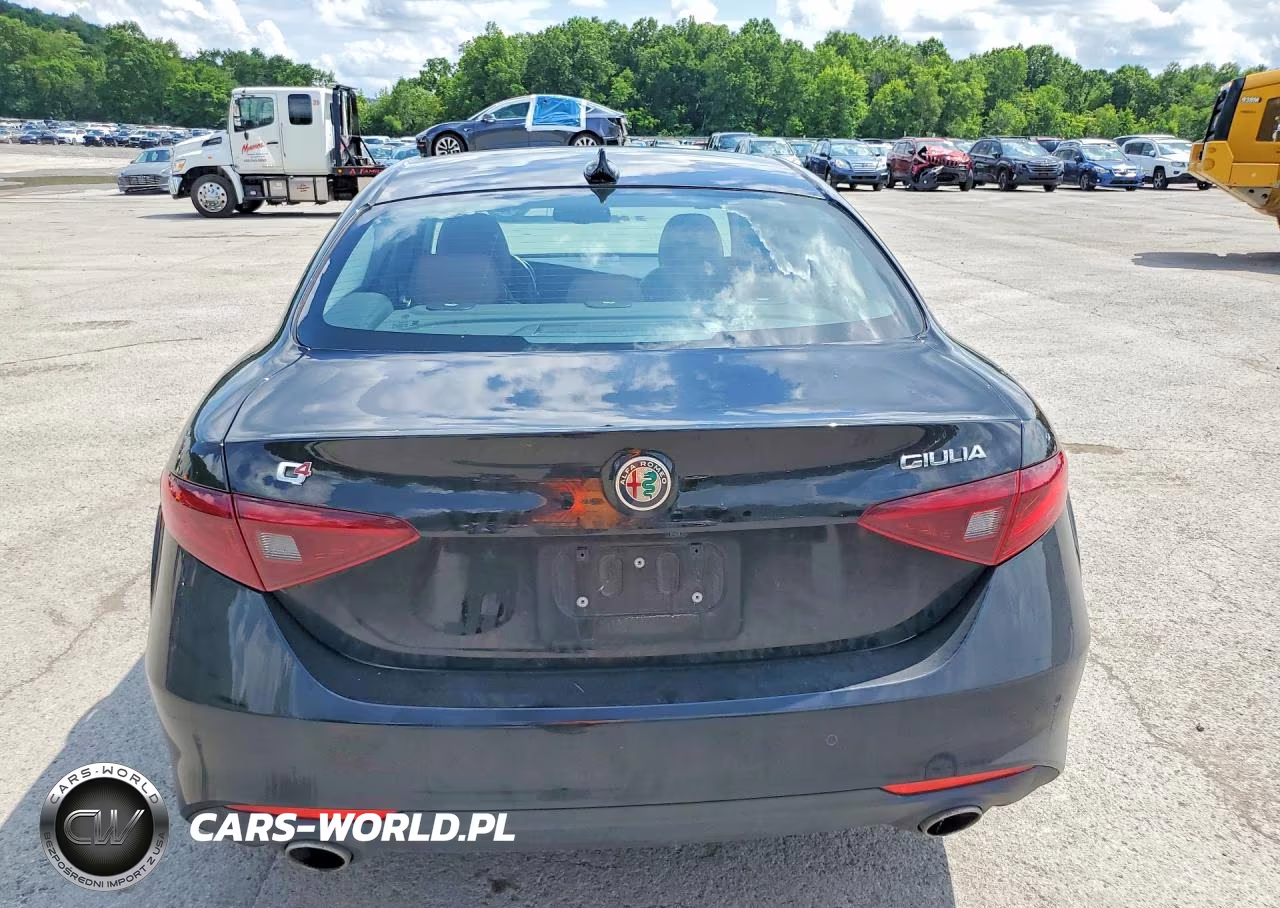 2021 Alfa Romeo Giulia Ti VIN:ZARFANBN7M7640352 - 6
