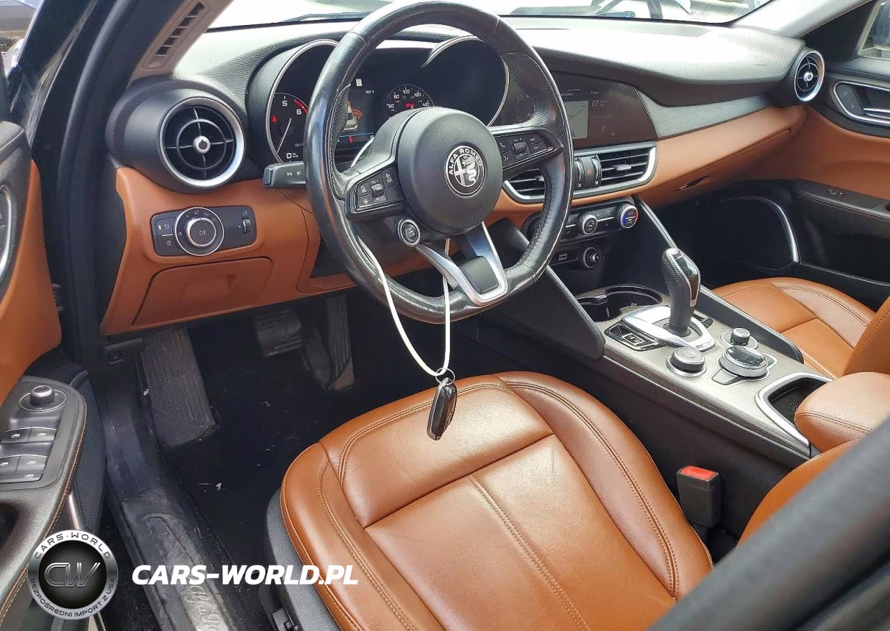 2021 Alfa Romeo Giulia Ti VIN:ZARFANBN7M7640352 - 8