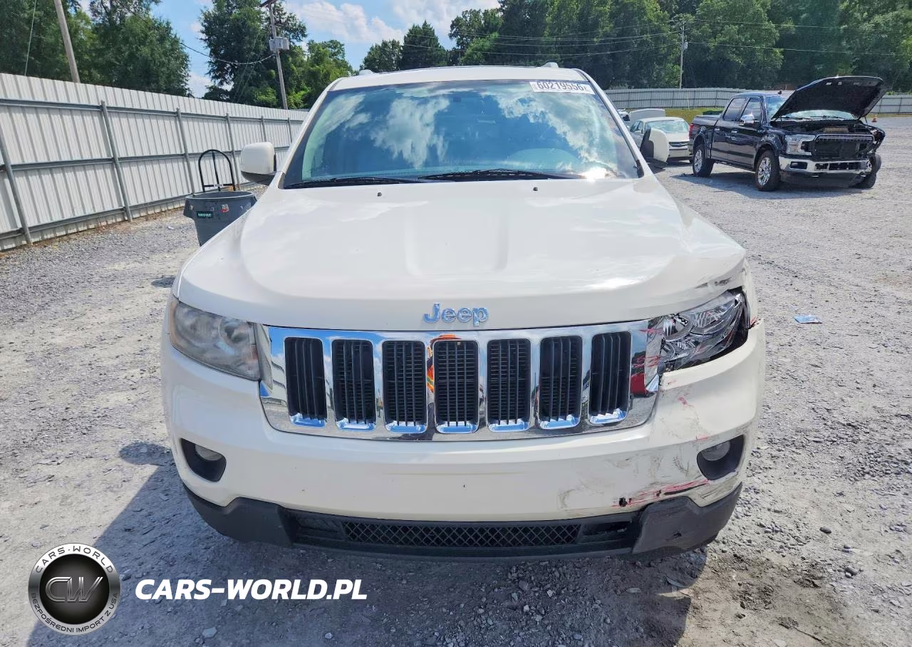 2011 Jeep Grand Cherokee Laredo VIN:1J4RR4GG2BC567538 - 5