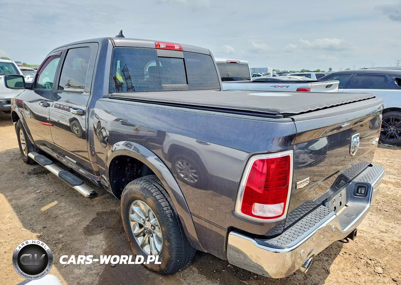 2018 Ram 1500 Laramie VIN:1C6RR7NM5JS293473 - 2