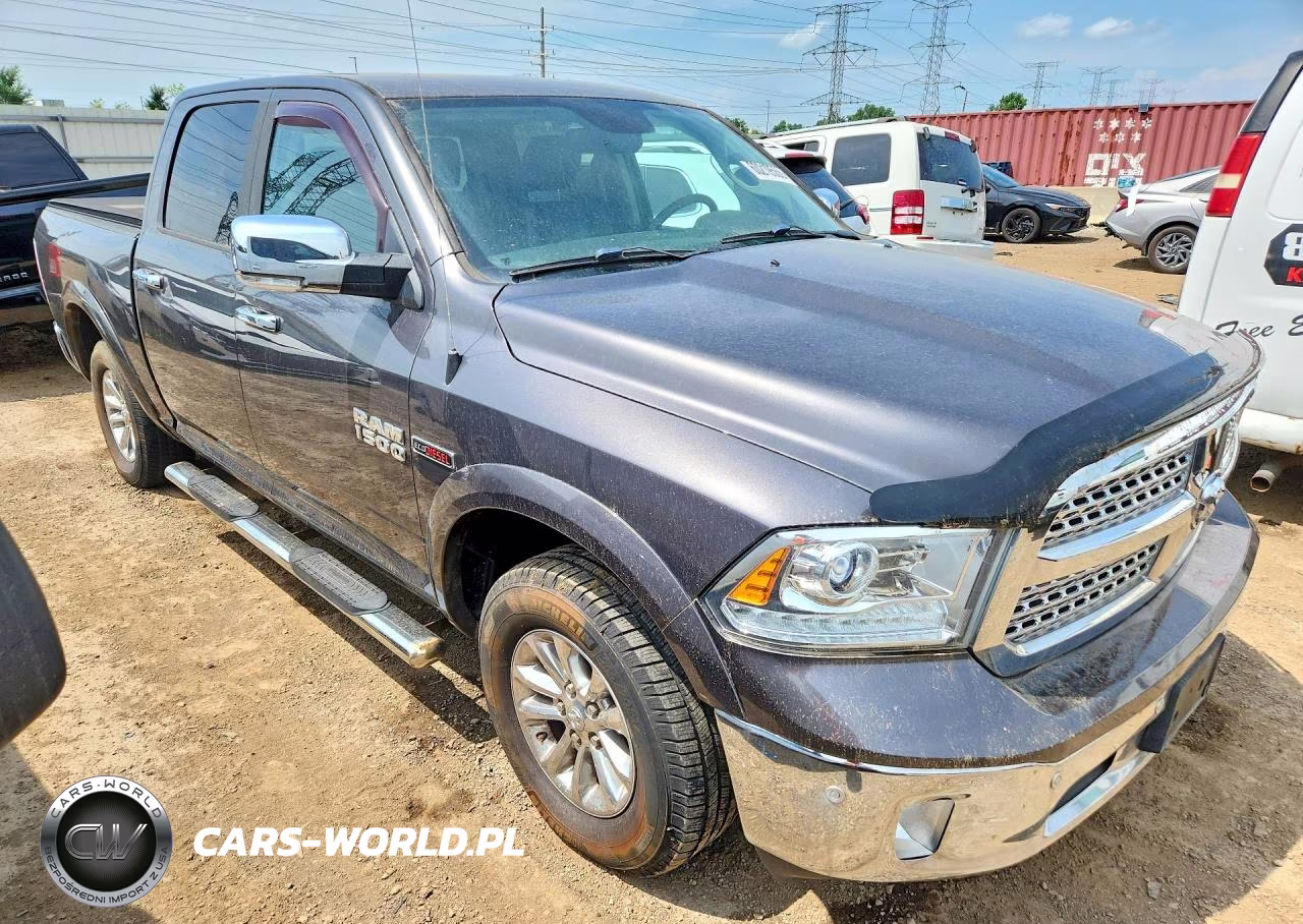 2018 Ram 1500 Laramie VIN:1C6RR7NM5JS293473 - 4