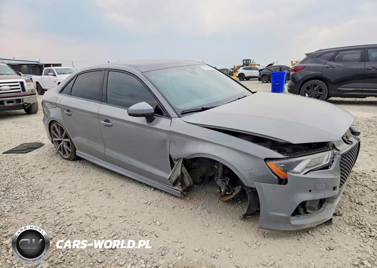 2016 Audi S3 Prestige VIN:WAUF1GFFXG1013920 - 4