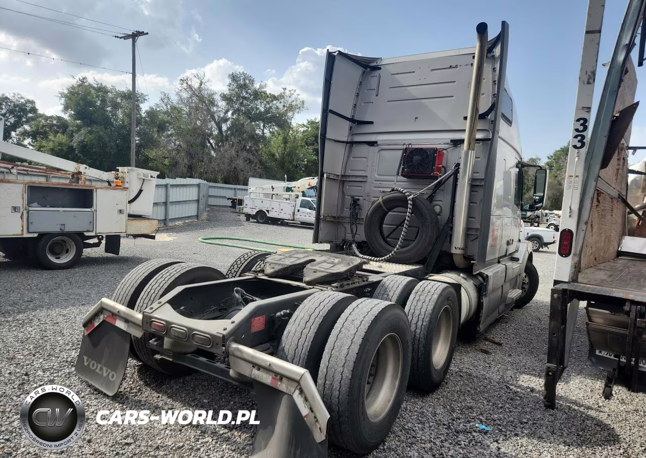 2018 Volvo Vnl Semi Truck VIN:4V4NC9EH2JN887772 - 3