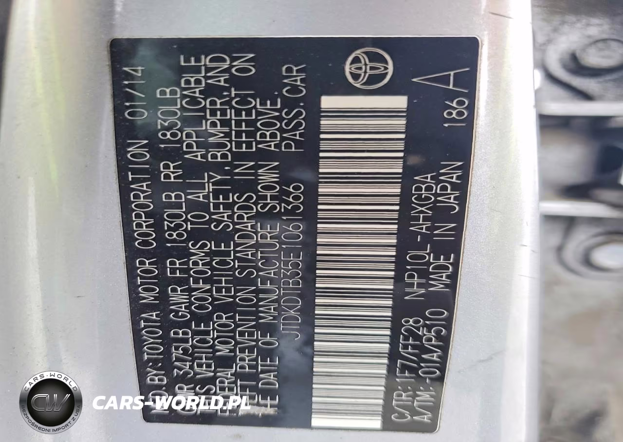 2014 Toyota Prius C Three VIN:JTDKDTB35E1061366 - 12
