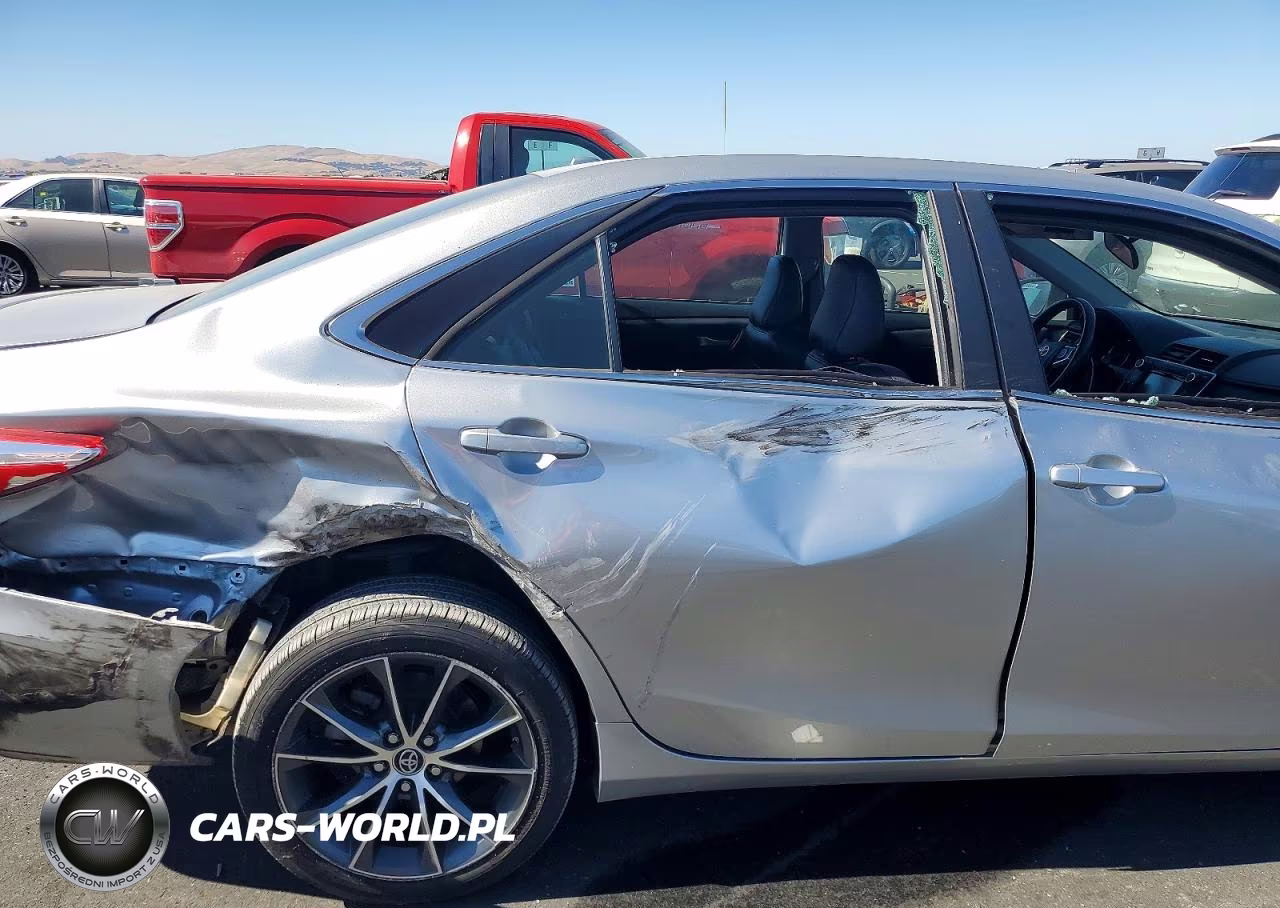 2016 Toyota Camry Xse VIN:4T1BF1FK2GU121908 - 10