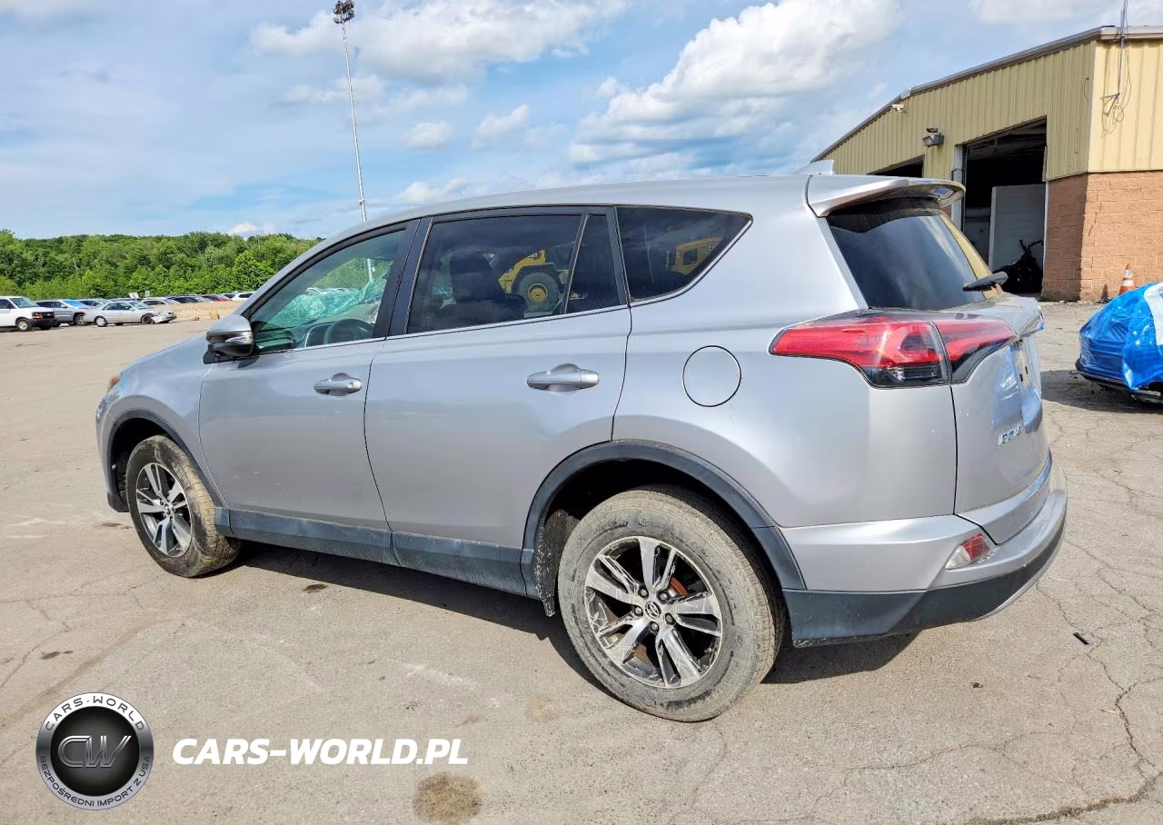 2017 Toyota Rav4 Xle VIN:2T3RFREV7HW684633 - 2