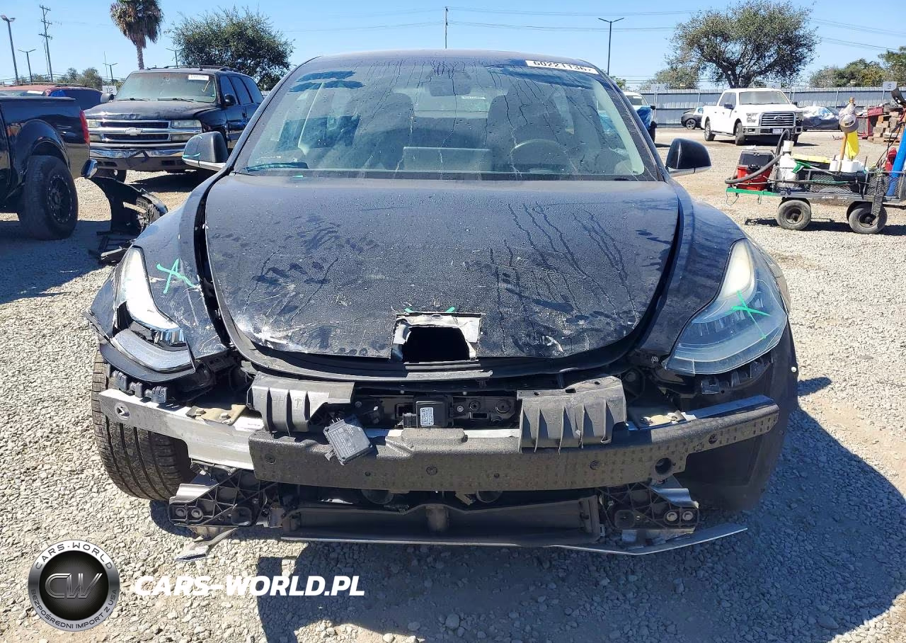 2018 Tesla Model 3 VIN:5YJ3E1EA5JF165681 - 5