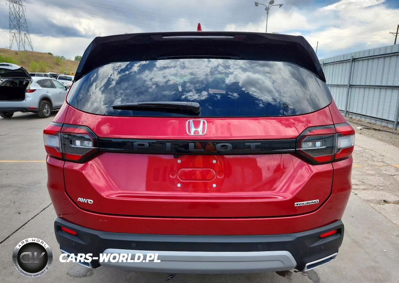 2025 Honda Pilot Touring VIN:5FNYG1H7XSB178508 - 6