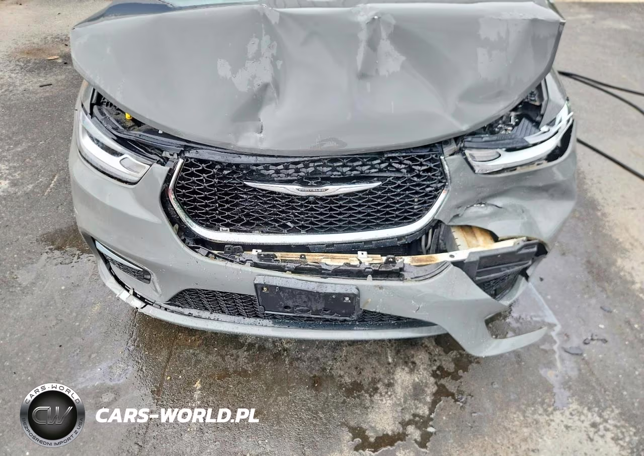2021 Chrysler Pacifica Touring L VIN:2C4RC1BG4MR560484 - 12