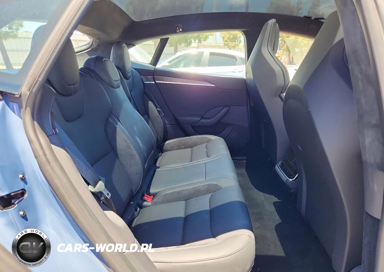 2026 Tesla Model S VIN:5YJSA1E69TF555690 - 10