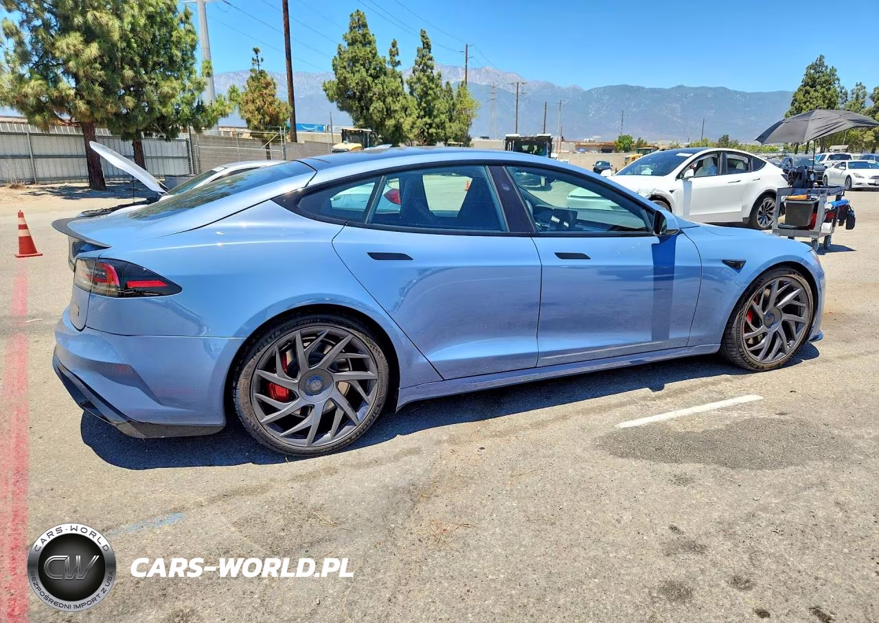 2026 Tesla Model S VIN:5YJSA1E69TF555690 - 3