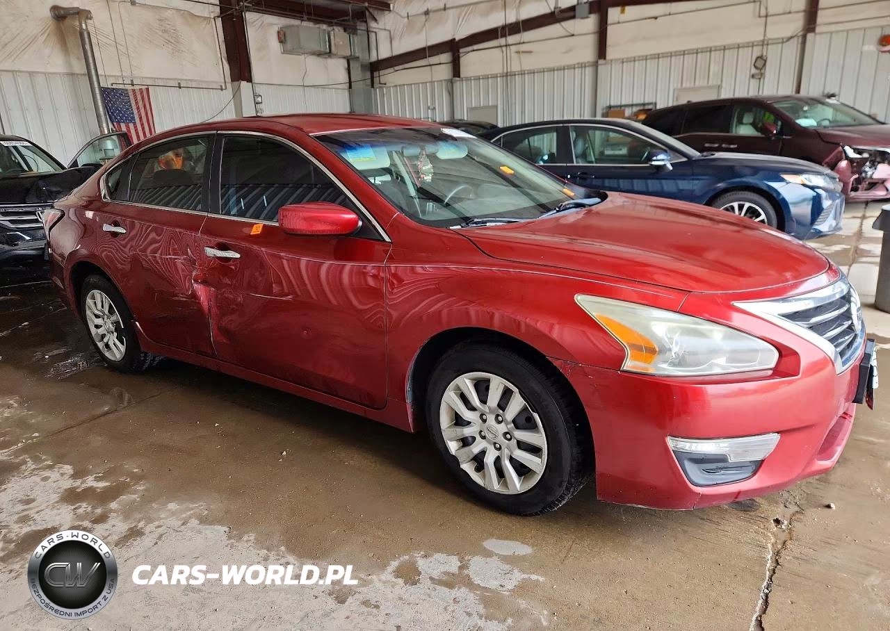 2014 Nissan Altima 2.5 VIN:1N4AL3AP8EC417824 - 4