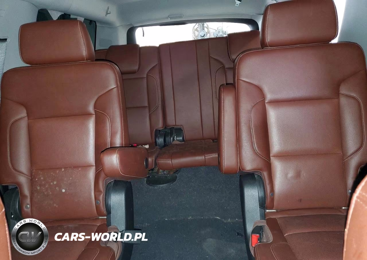 2019 Chevrolet Suburban K1500 Premier VIN:1GNSKJKJ0KR306880 - 10