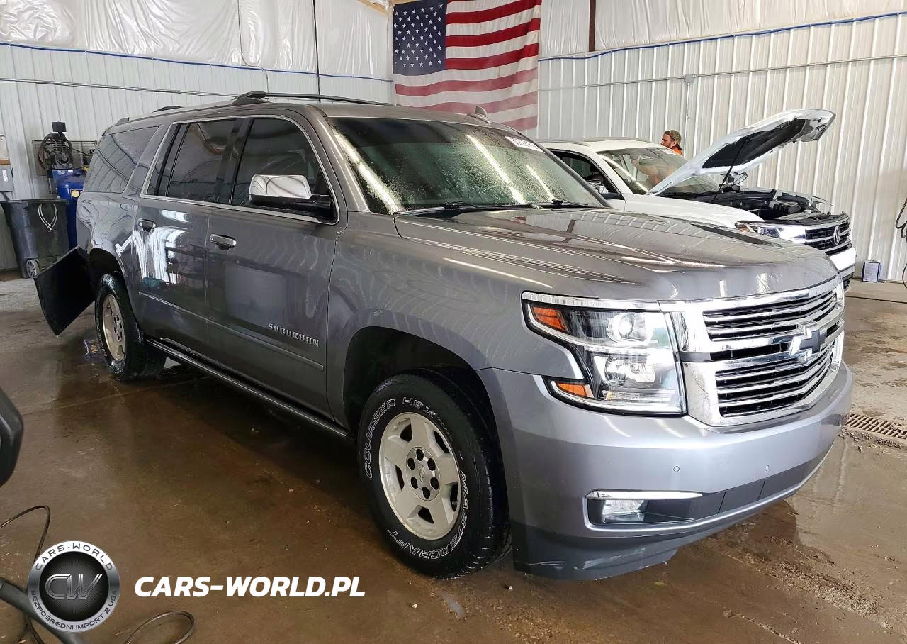 2019 Chevrolet Suburban K1500 Premier VIN:1GNSKJKJ0KR306880 - 4