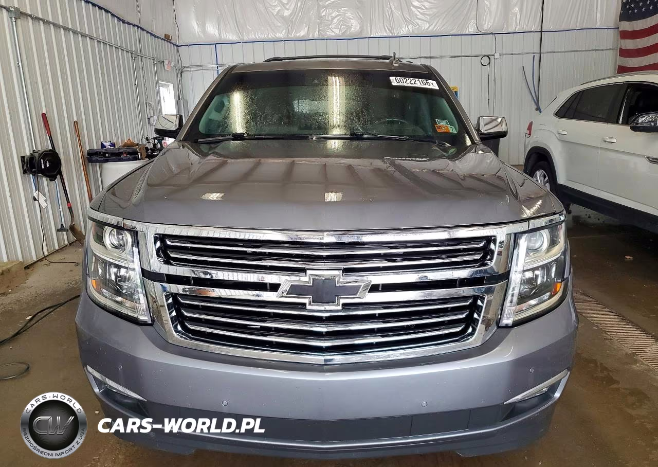 2019 Chevrolet Suburban K1500 Premier VIN:1GNSKJKJ0KR306880 - 5