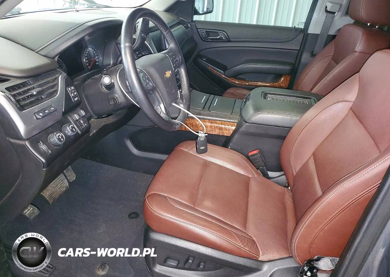 2019 Chevrolet Suburban K1500 Premier VIN:1GNSKJKJ0KR306880 - 7