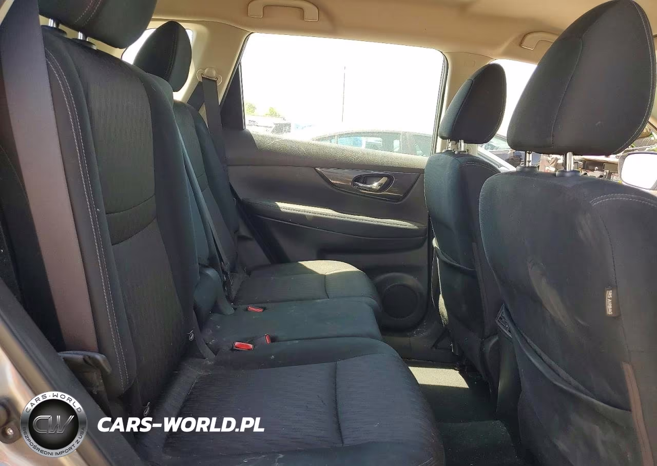 2018 Nissan Rogue S VIN:KNMAT2MVXJP554328 - 11