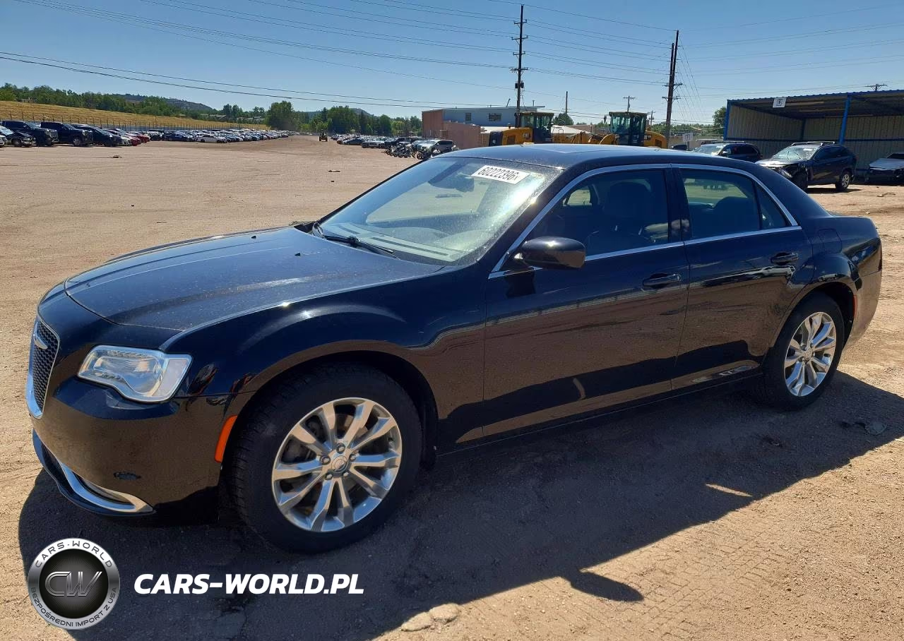 2018 Chrysler 300 Touring