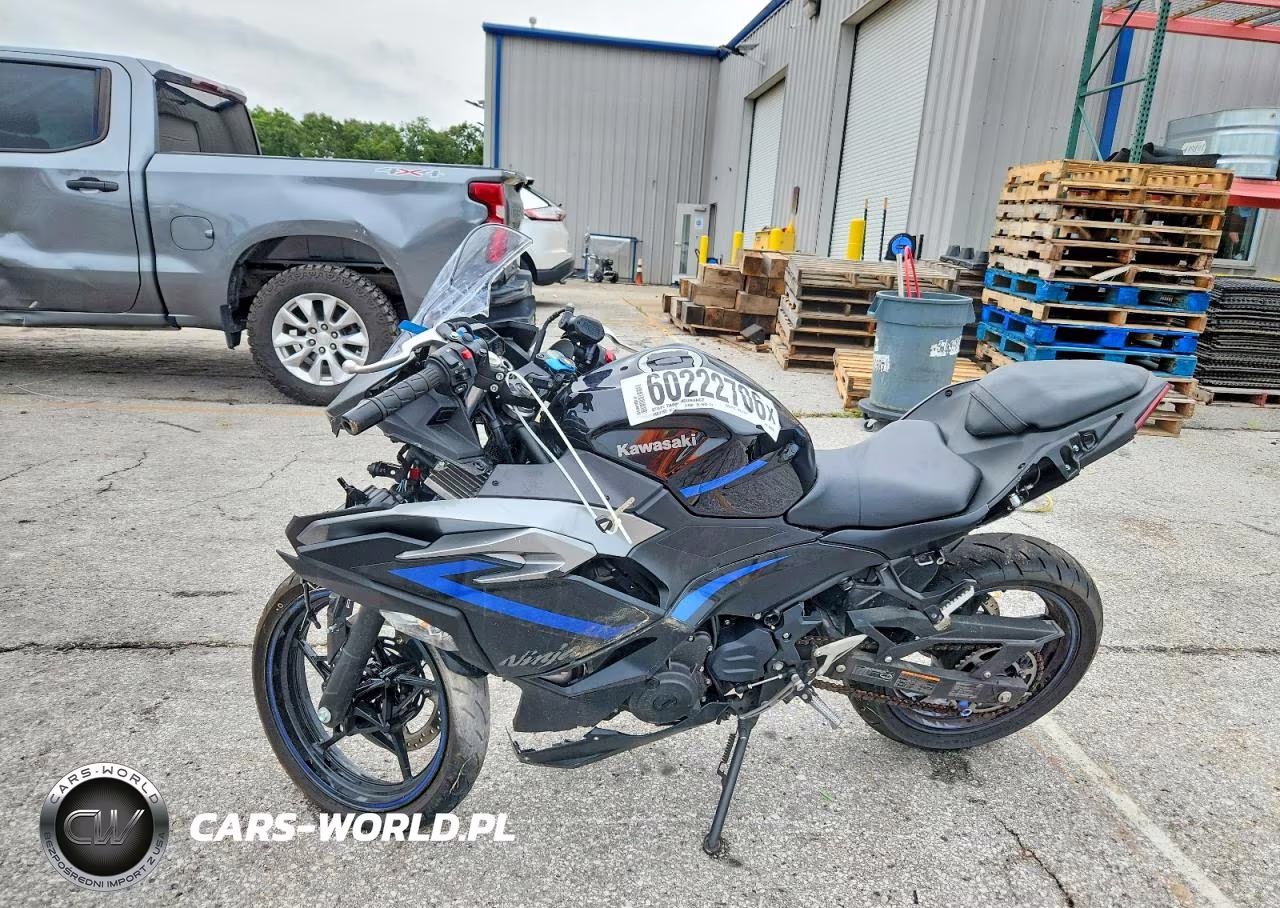 2025 Kawasaki Ex500 VIN:ML5EXGG1XSDA38370 - 3