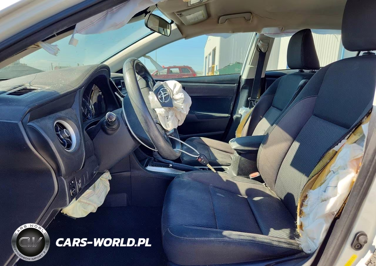 2017 Toyota Corolla Le VIN:5YFBURHE5HP687866 - 7
