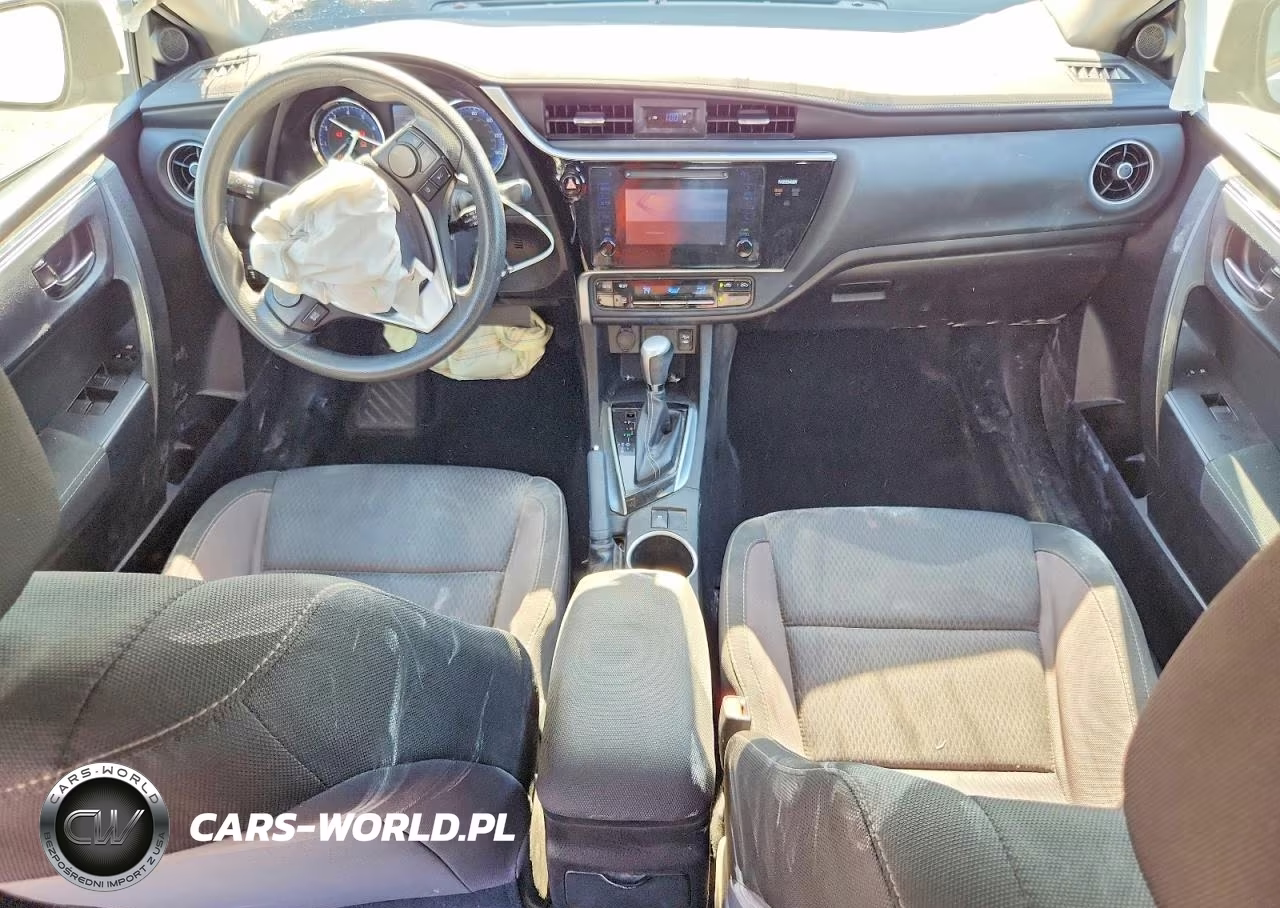 2017 Toyota Corolla Le VIN:5YFBURHE5HP687866 - 8