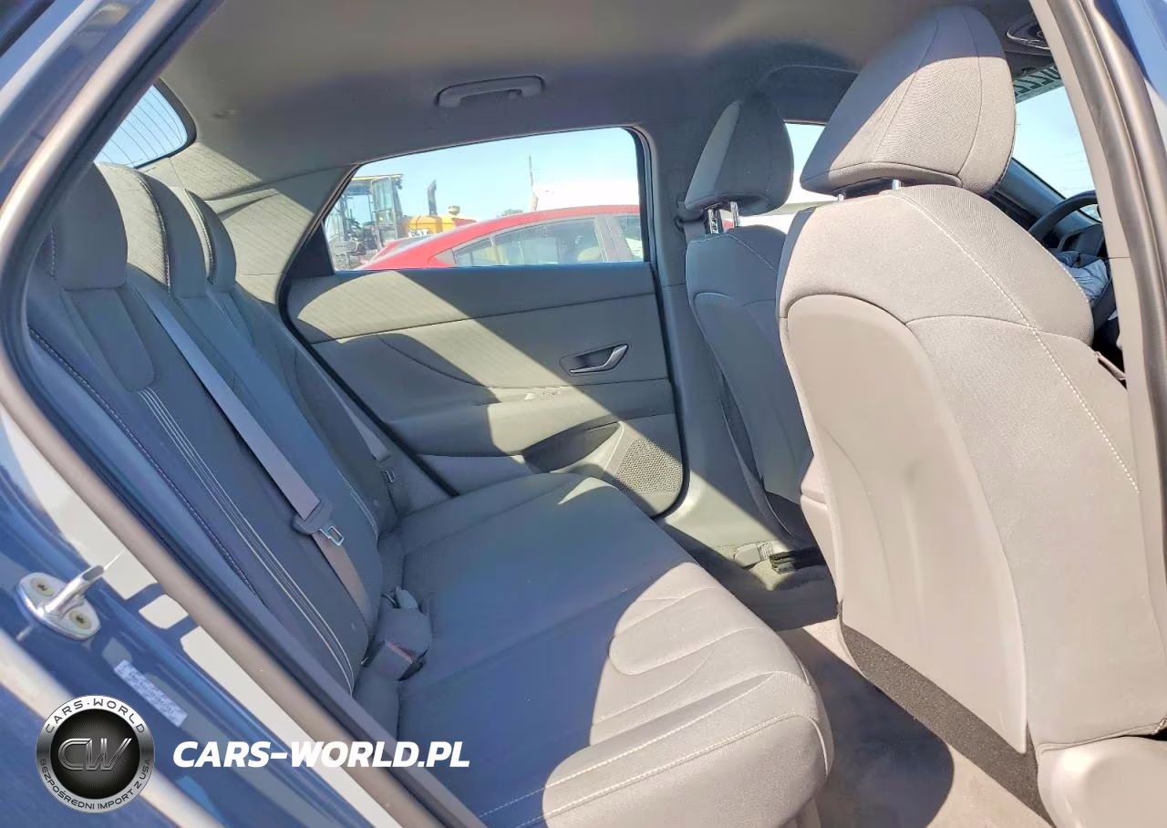 2023 Hyundai Elantra Blue VIN:KMHLM4AJ4PU042721 - 10
