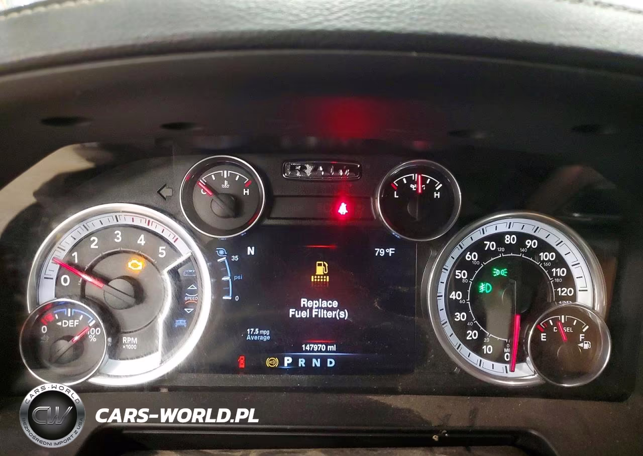 2016 Ram 2500 Laramie VIN:3C6UR5FL4GG329223 - 9