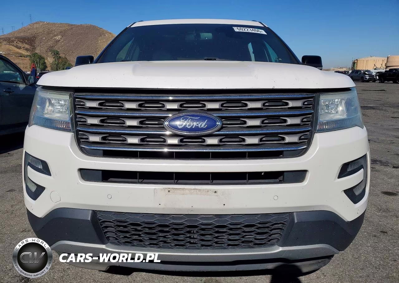 2017 Ford Explorer Xlt VIN:1FM5K8D84HGA60716 - 5