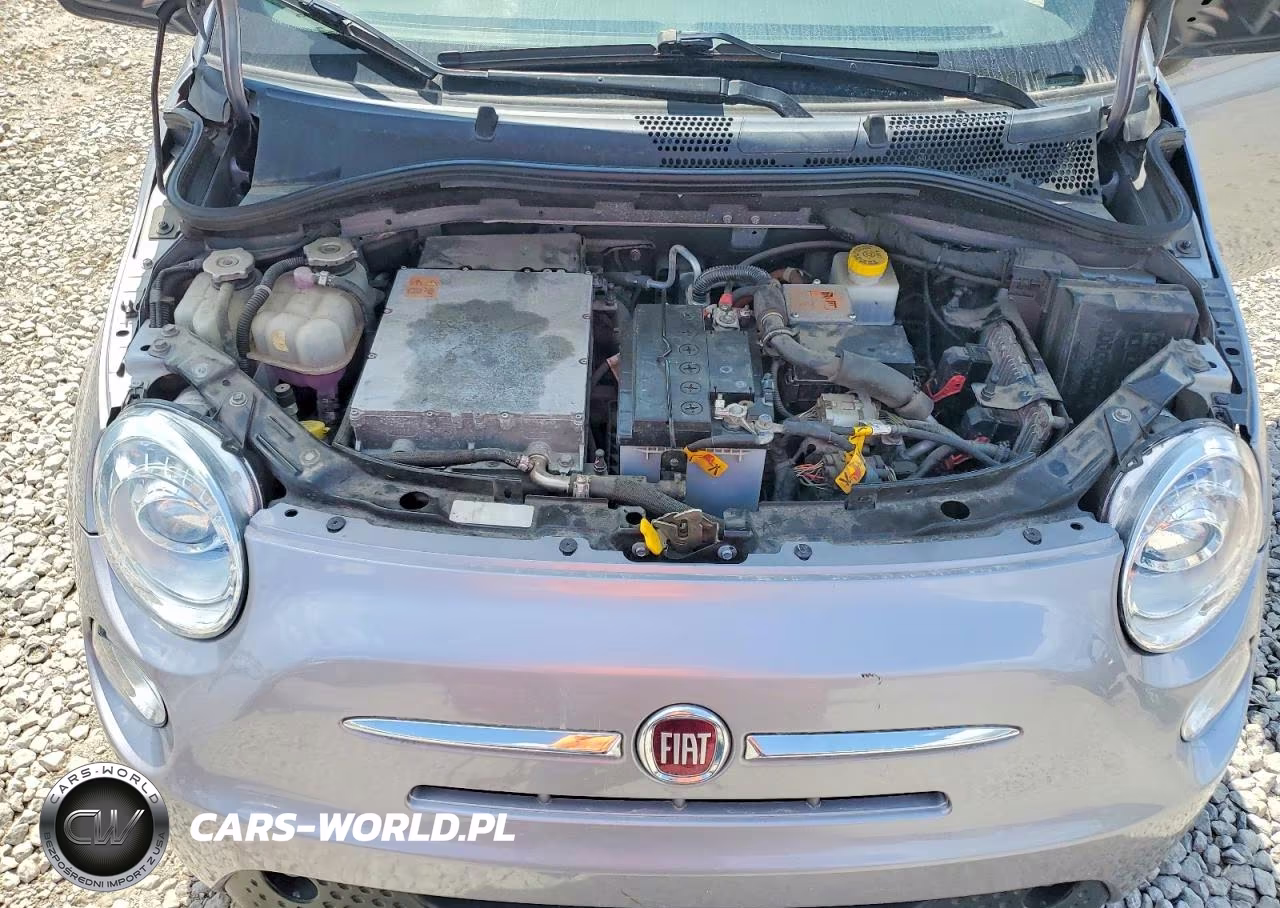2017 Fiat 500 Electric VIN:3C3CFFGE4HT565600 - 11