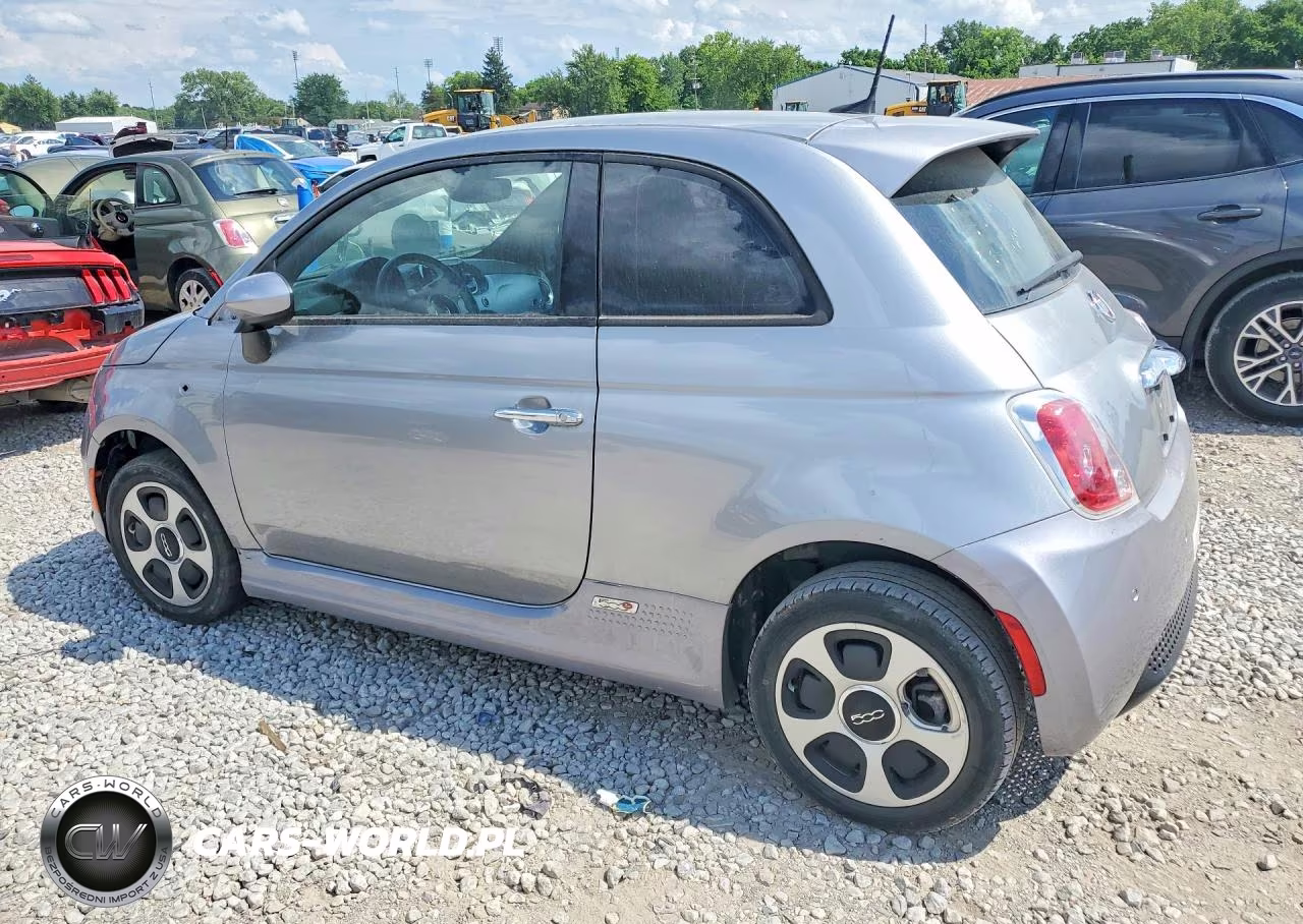 2017 Fiat 500 Electric VIN:3C3CFFGE4HT565600 - 2