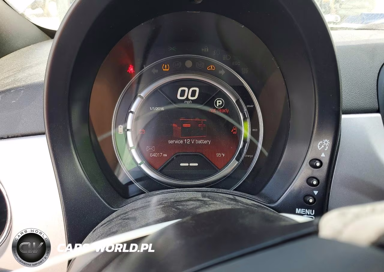2017 Fiat 500 Electric VIN:3C3CFFGE4HT565600 - 9
