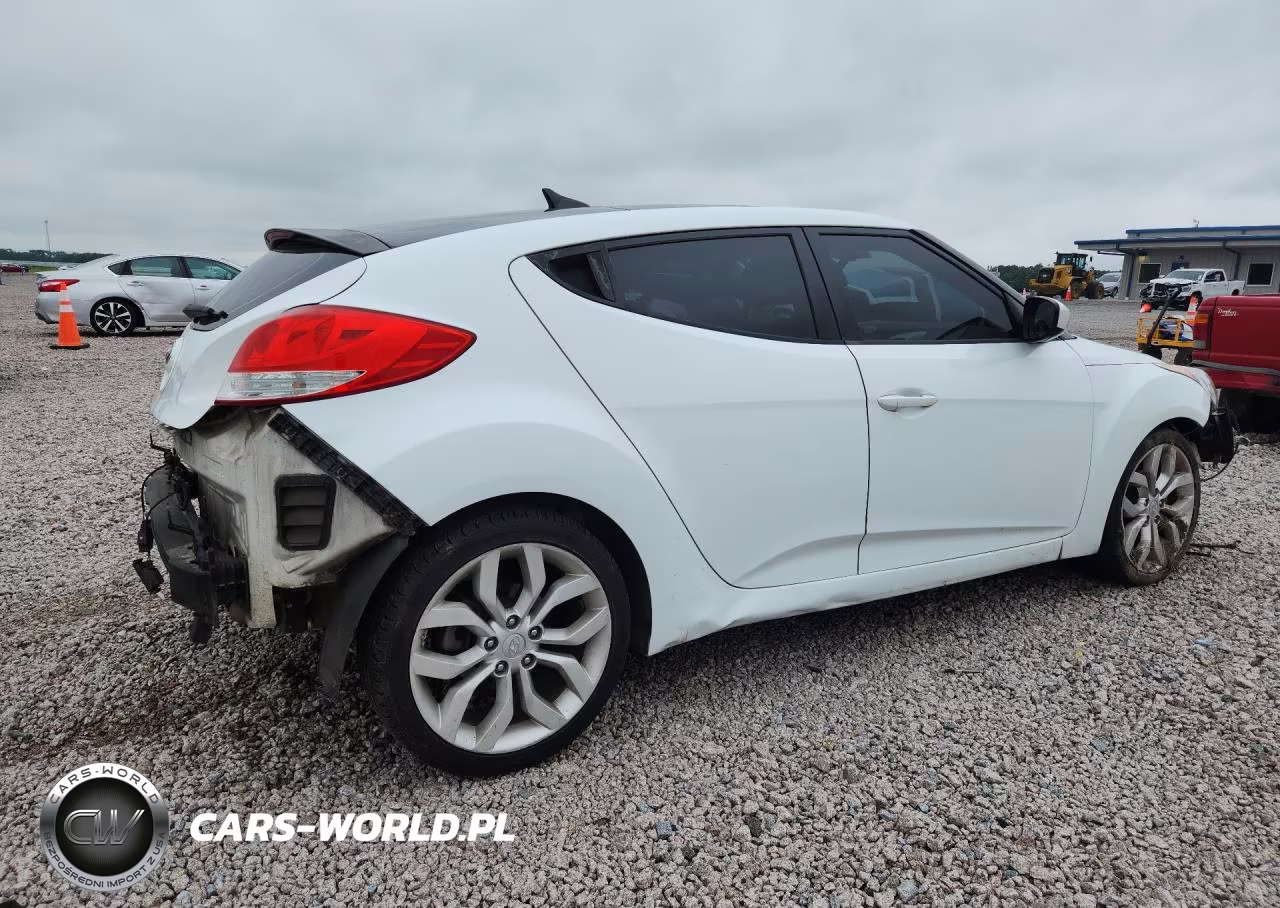 2013 Hyundai Veloster Base VIN:KMHTC6AD1DU132896 - 3