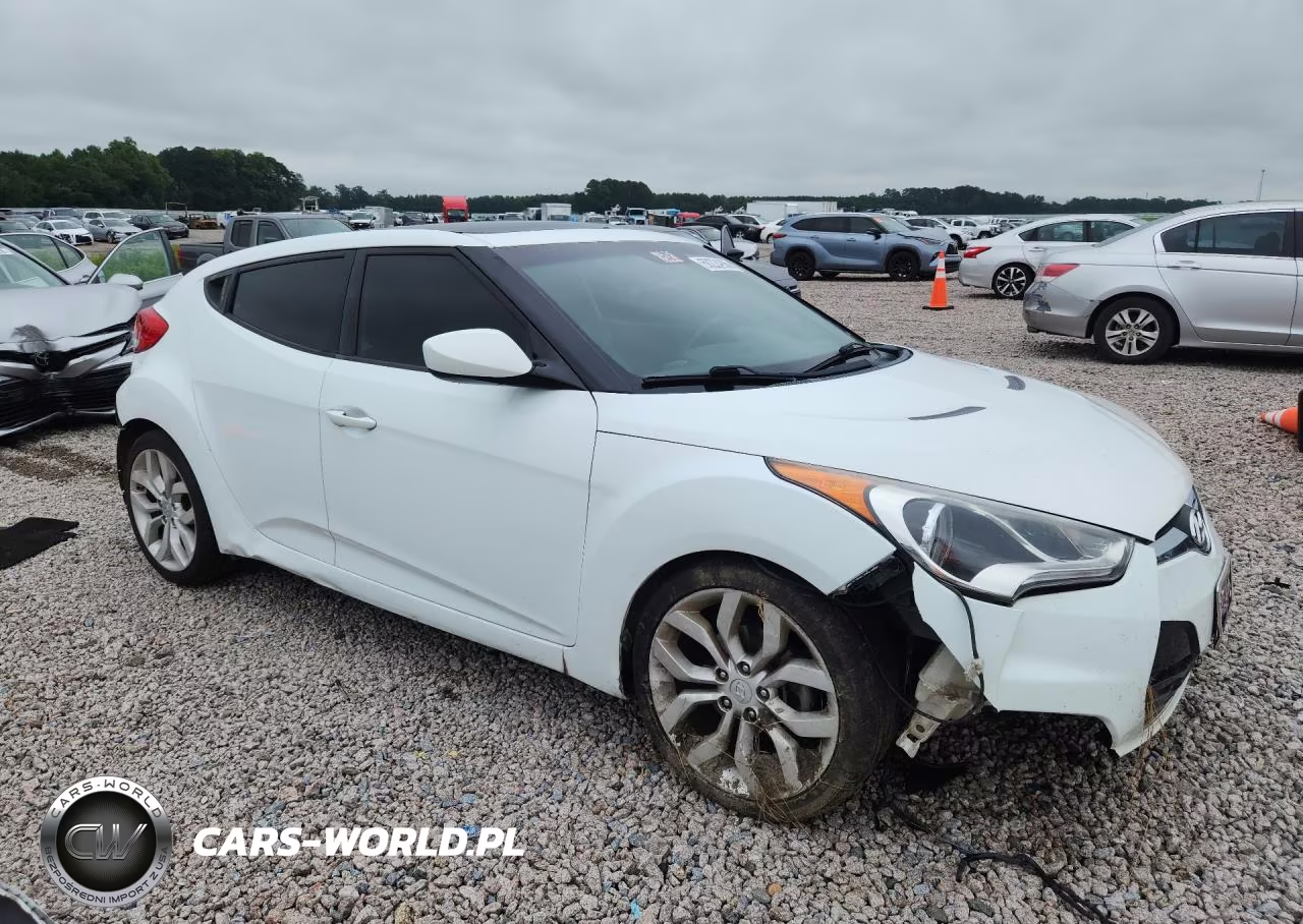 2013 Hyundai Veloster Base VIN:KMHTC6AD1DU132896 - 4