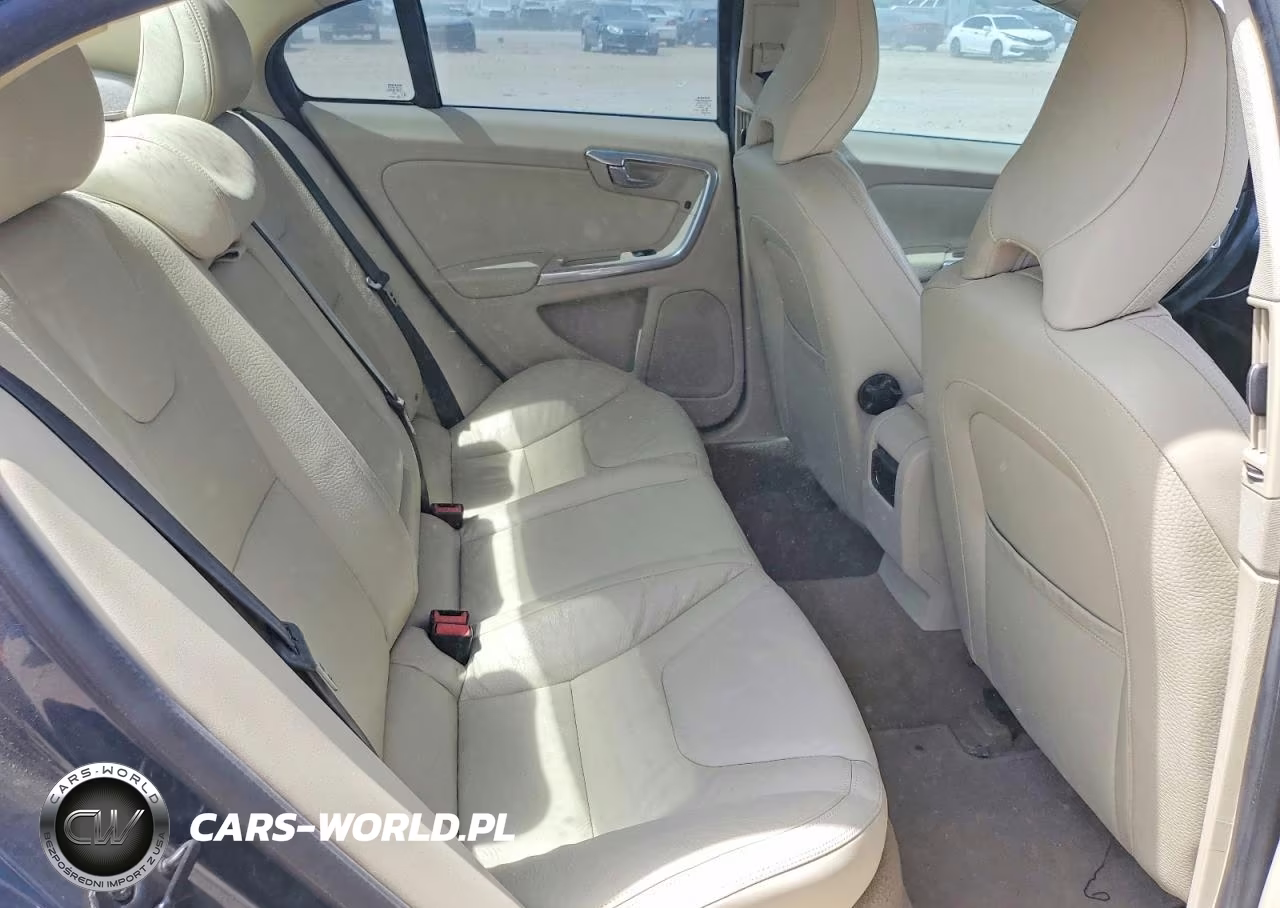2013 Volvo S60 T5 VIN:YV1612FS1D1215344 - 10