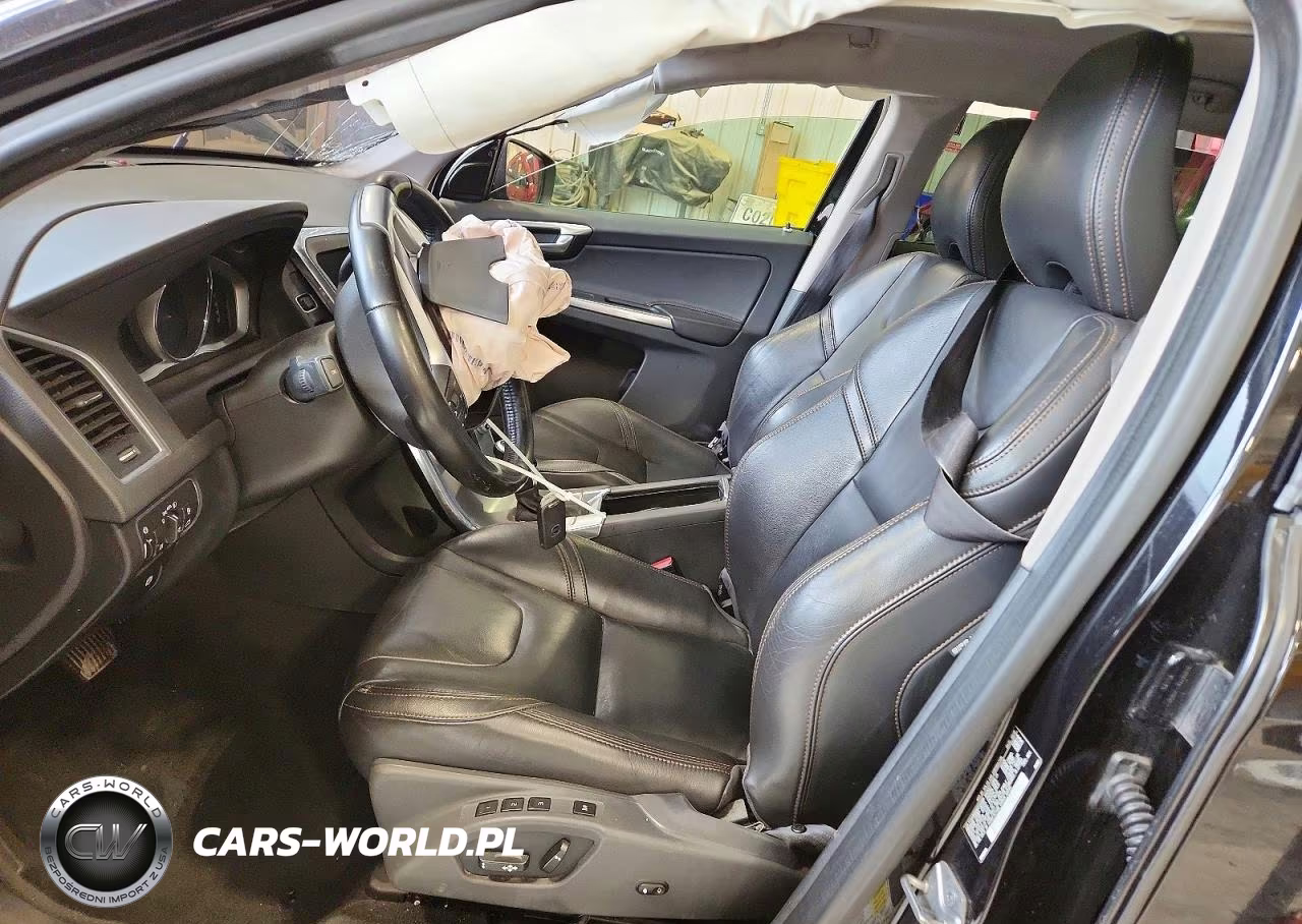 2017 Volvo Xc60 T6 Dynamic VIN:YV449MRR9H2130985 - 7