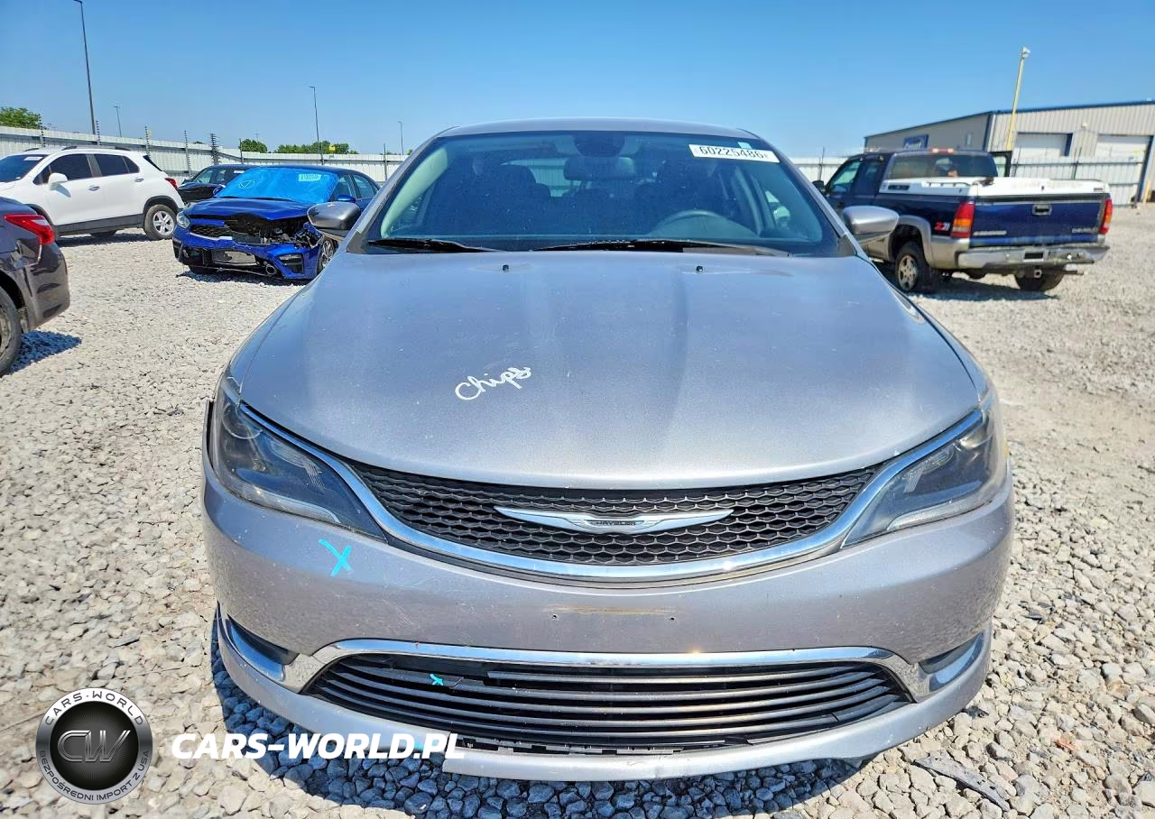 2015 Chrysler 200 Limited VIN:1C3CCCABXFN586020 - 5