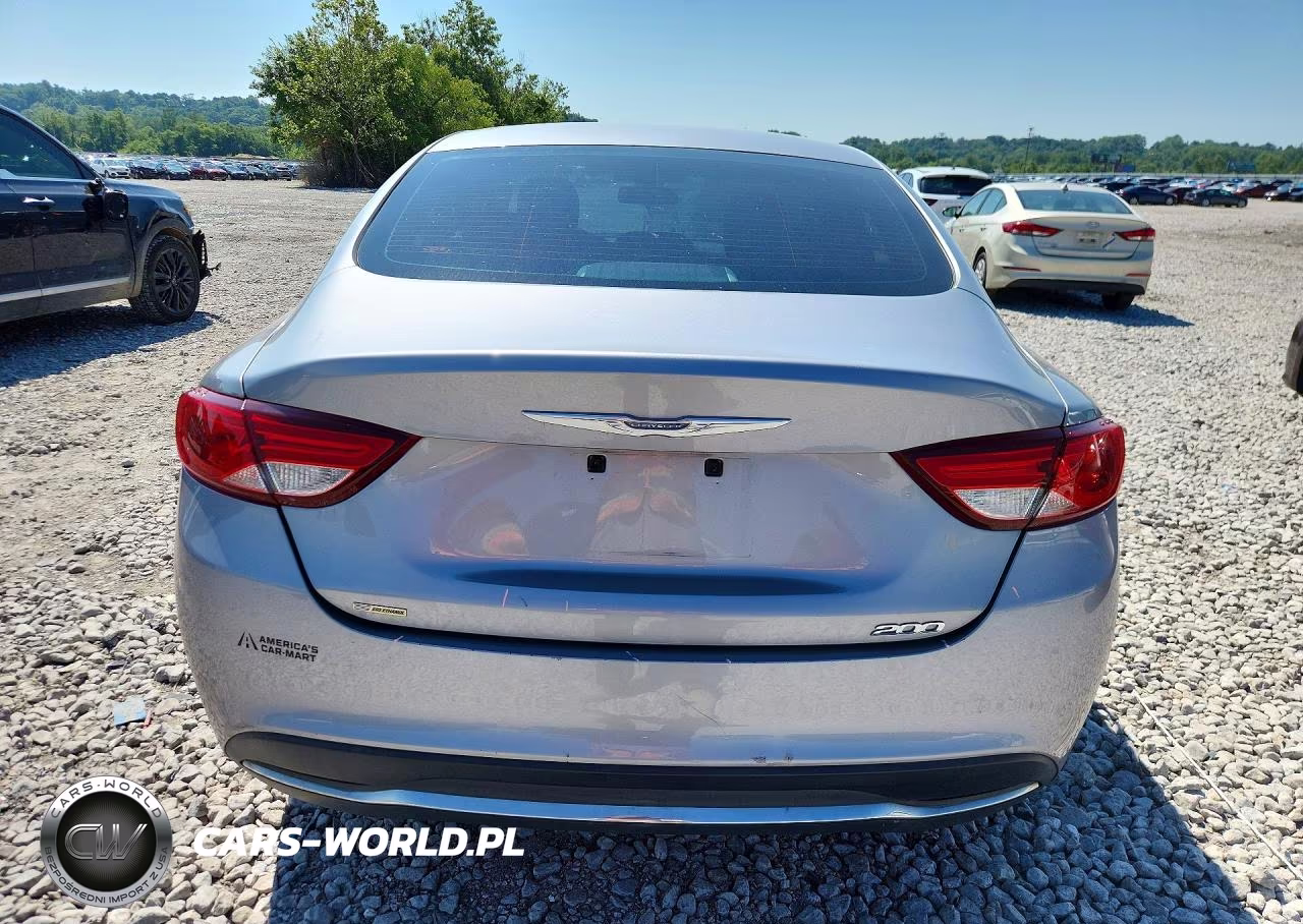 2015 Chrysler 200 Limited VIN:1C3CCCABXFN586020 - 6